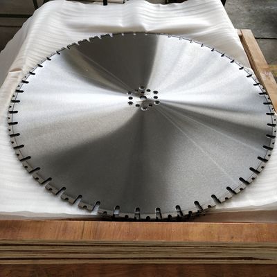 36 "Diamentowe piły ścienne o grubości 900 mm do ciężkiego zbrojonego betonu / pomostu