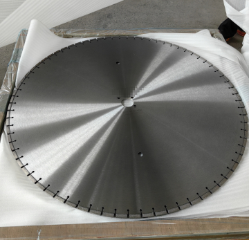 Ostrze spawane laserowo 710 mm do cięcia wstępnie sprasowanego betonu i sprężonej belki