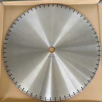 700 mm diamentowe piły do ​​betonu o wysokiej wydajności do utwardzonego cięcia betonu